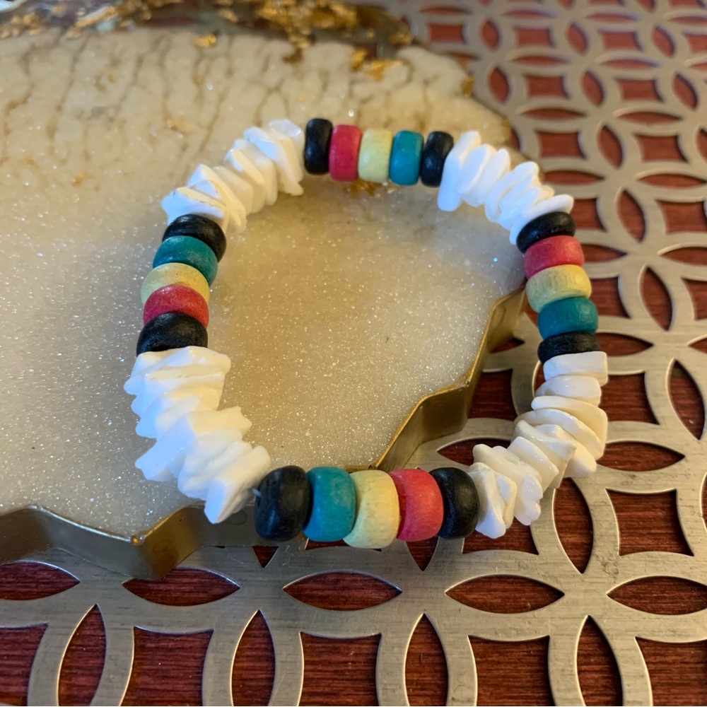 Pula Shell Colorful Beaded Stretch Bracelet